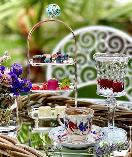 Lalezar Sea Garden Hotel